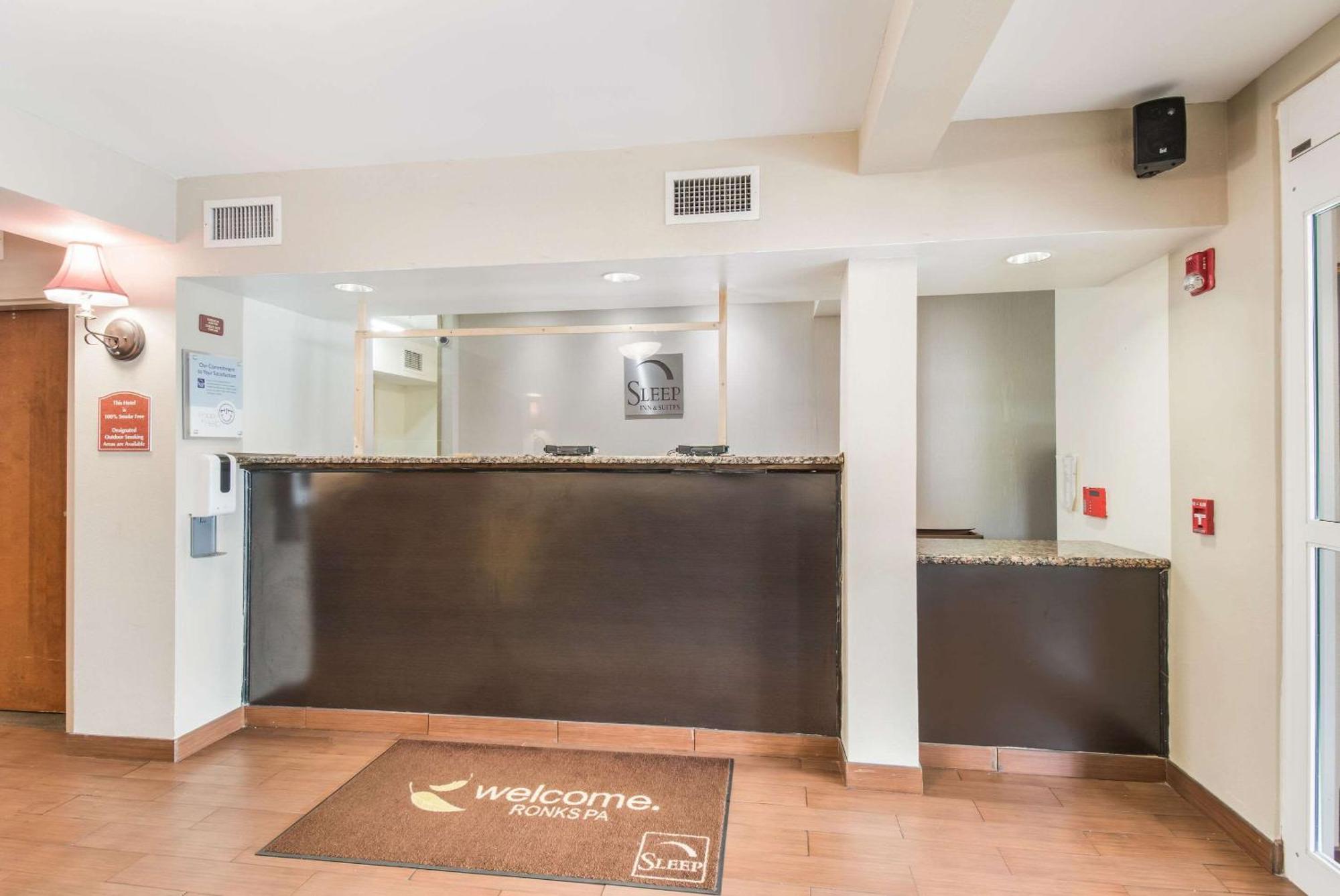 Sleep Inn & Suites Ronks Εξωτερικό φωτογραφία
